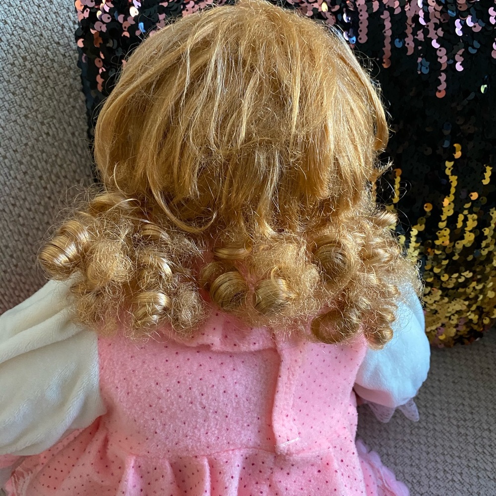 Beautiful doll from India Like new. - Picture 10 of 16